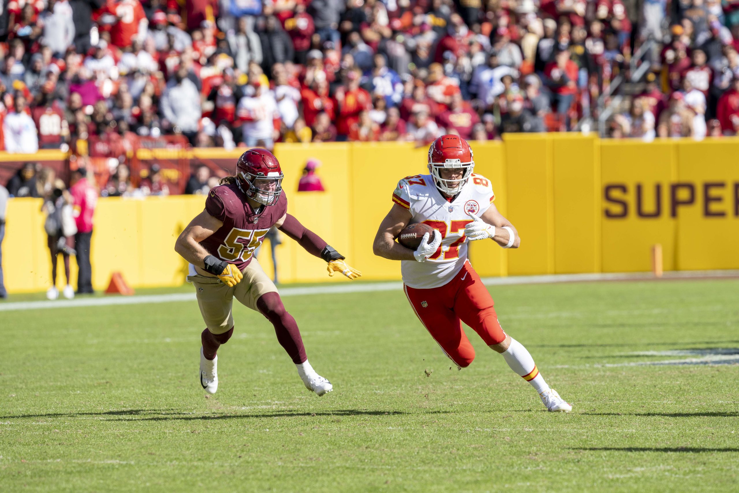 How tall Travis Kelce