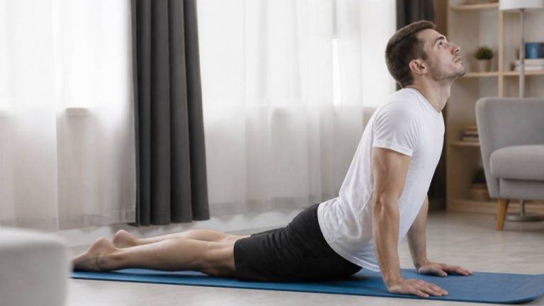 Exercises on how to get taller with simple daily stretches