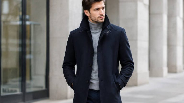 Throat latch coat: what it is and how to wear one