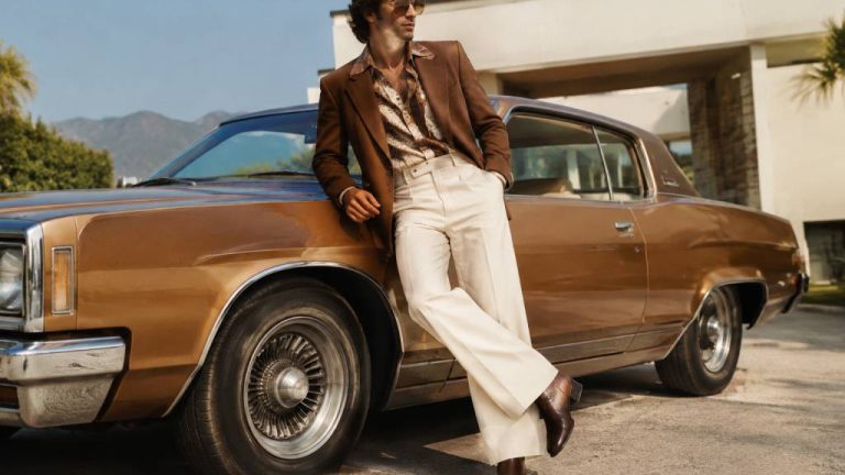 How to create a 70’s preppy style with elevator shoes
